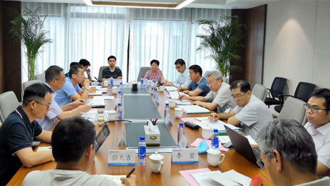 國家發(fā)改委綜合運(yùn)輸研究所吳文化所長 一行蒞臨集團(tuán)調(diào)研指導(dǎo)工作