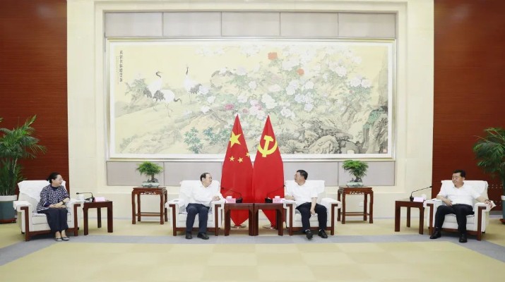 集團黨委書記、董事長石培文一行拜訪定西市委市政府主要領導